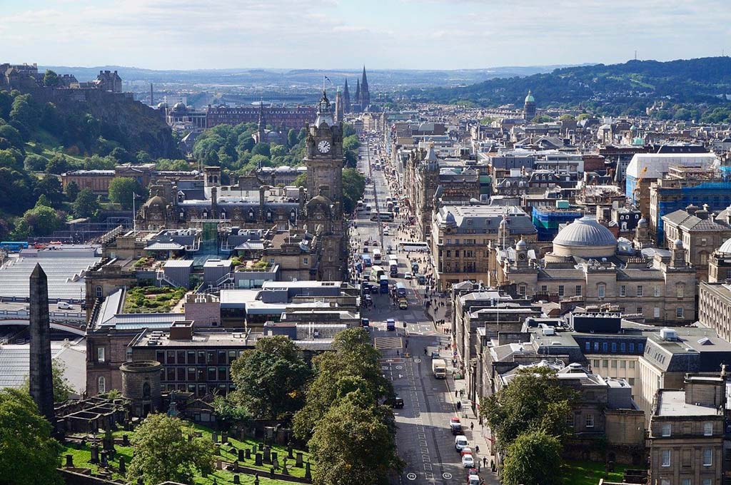 Edimburgo es una de las mejores ciudades para estudiar en Escocia